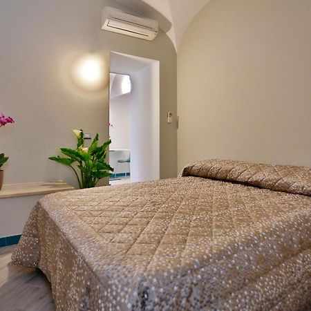 Amalfi Apartments Design Centro Storico Bagian luar foto