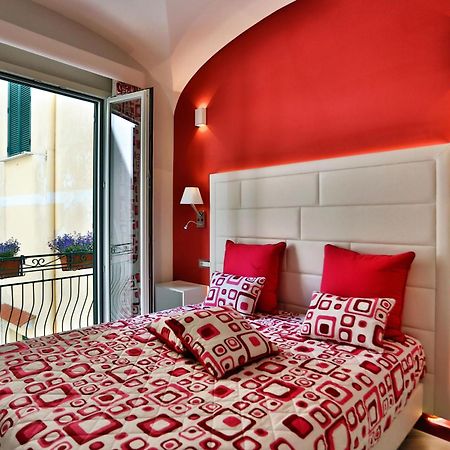 Amalfi Apartments Design Centro Storico Bagian luar foto