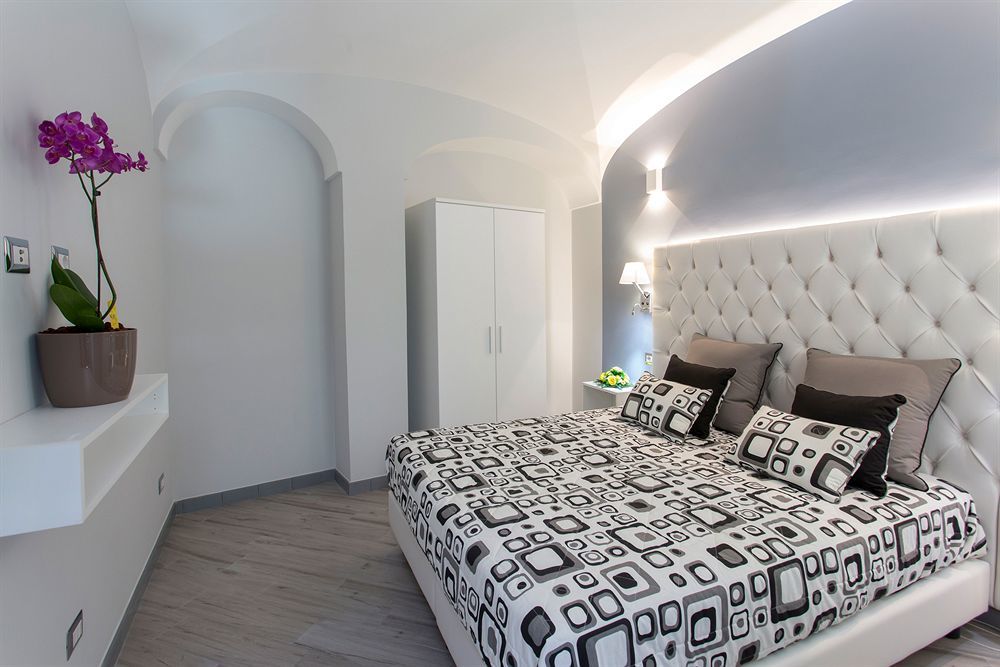 Amalfi Apartments Design Centro Storico Bagian luar foto
