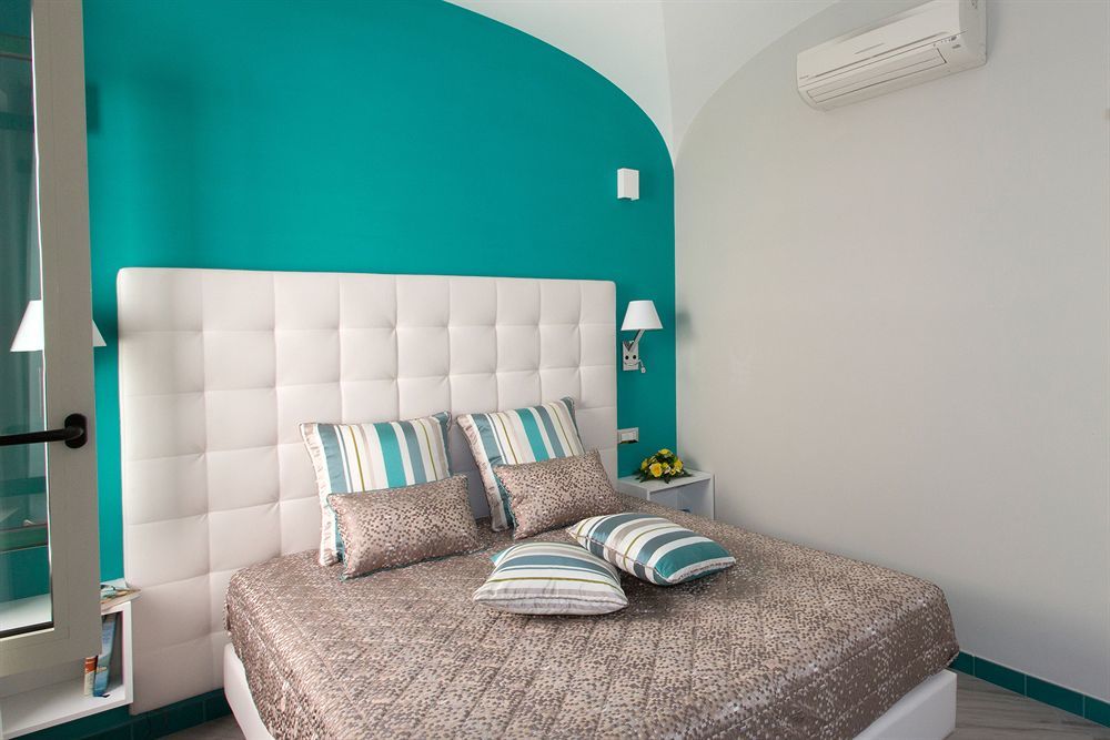Amalfi Apartments Design Centro Storico Bagian luar foto
